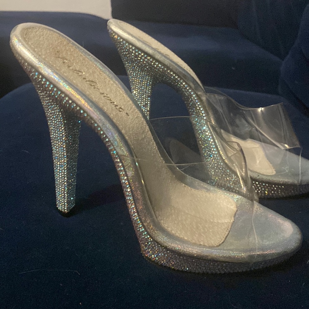 Unused Size 7.5 Rhinestone Stilettos - image 1
